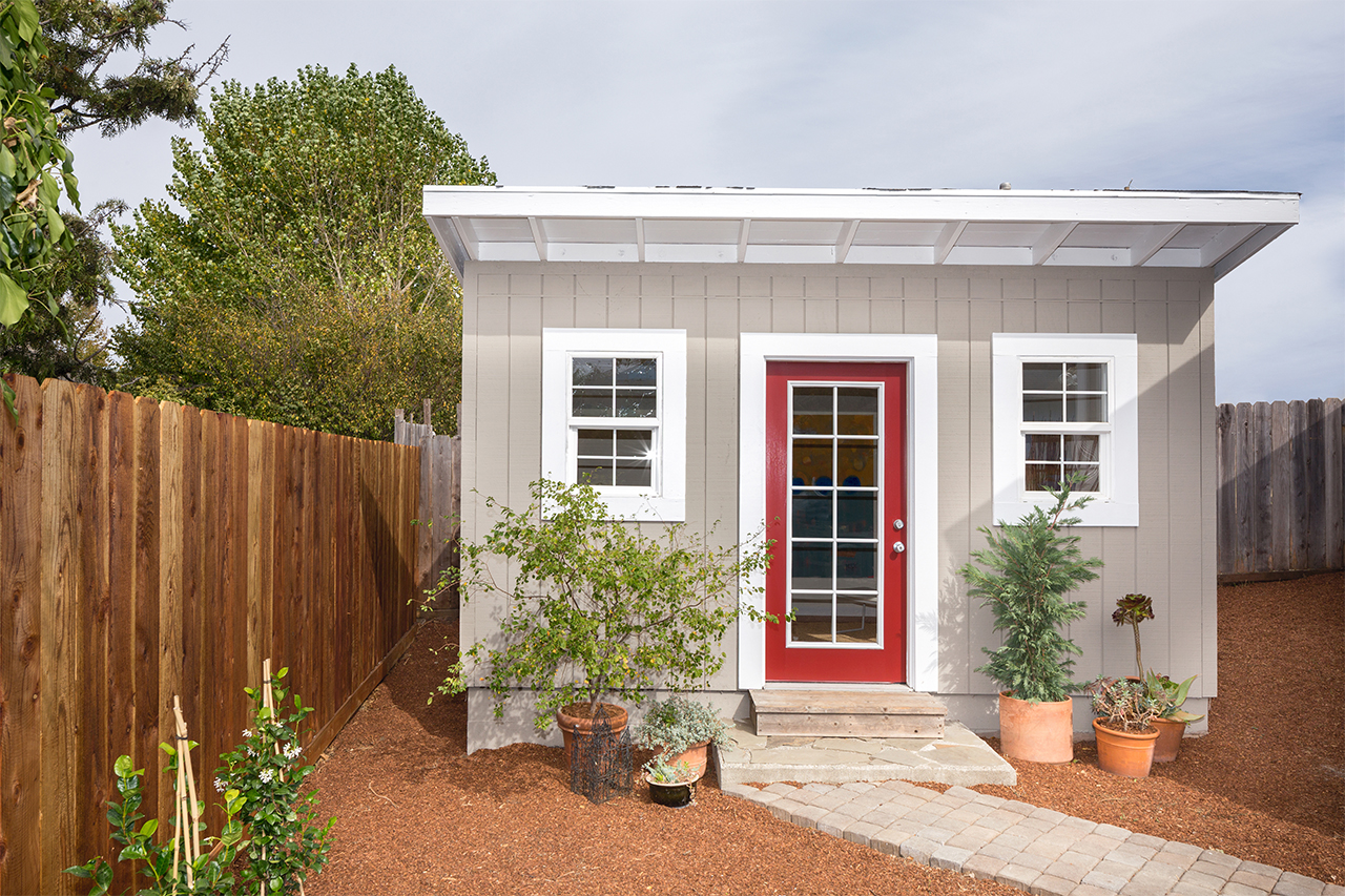 How to Legally Install a Tiny House in Your Backyard as Guest House or Rental Income